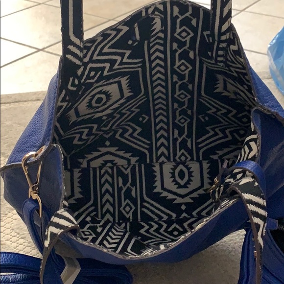 Street Level Purse - Picture 4 of 4